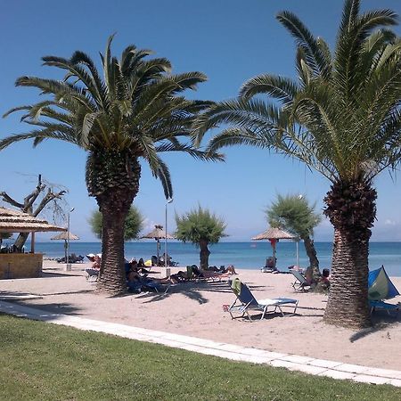 Three Stars Beach Hotel Moraitika Exterior foto