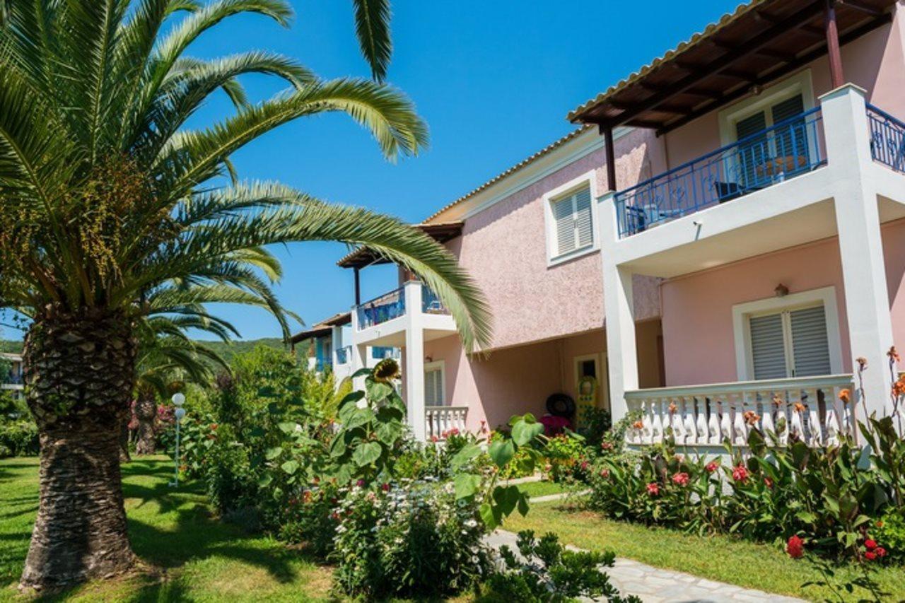 Three Stars Beach Hotel Moraitika Exterior foto