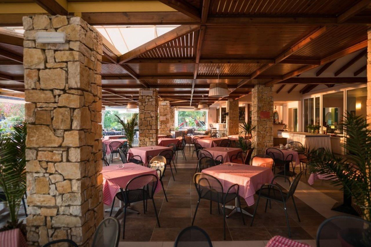 Three Stars Beach Hotel Moraitika Exterior foto