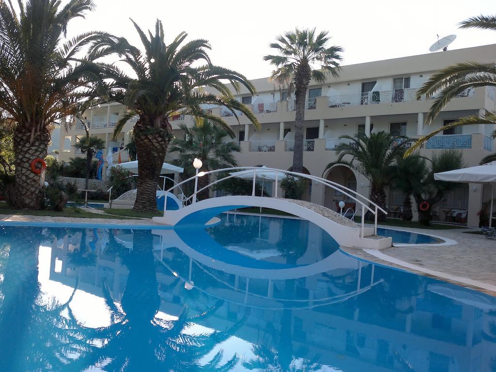 Three Stars Beach Hotel Moraitika Exterior foto