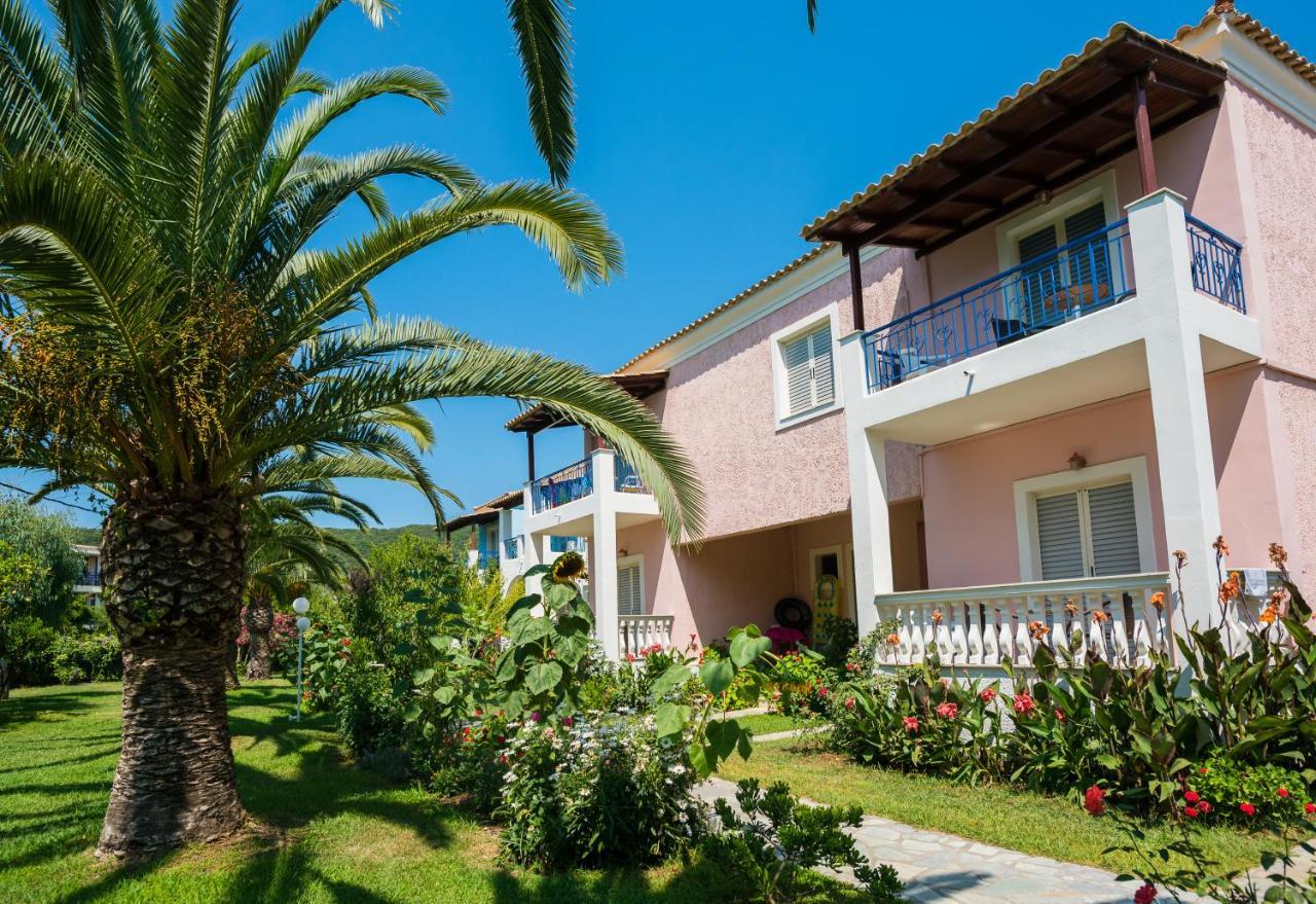 Three Stars Beach Hotel Moraitika Exterior foto